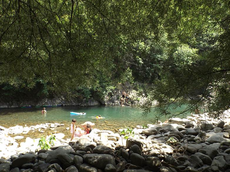  Image name: Image19.jpg 
 width: 783 pixel 
 height: 587 pixel 
 Size: 150836 bytes 
 Click to enlarge 